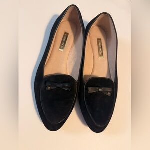 Louise et Cie Elegant Black Velvet Loafers NWOT